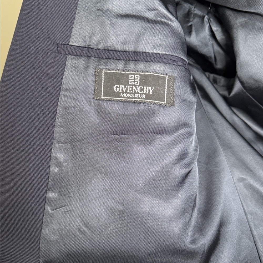 Givenchy Double-Breasted Navy Blazer with Gold Buttons 48/50 - Picture 4 of 4